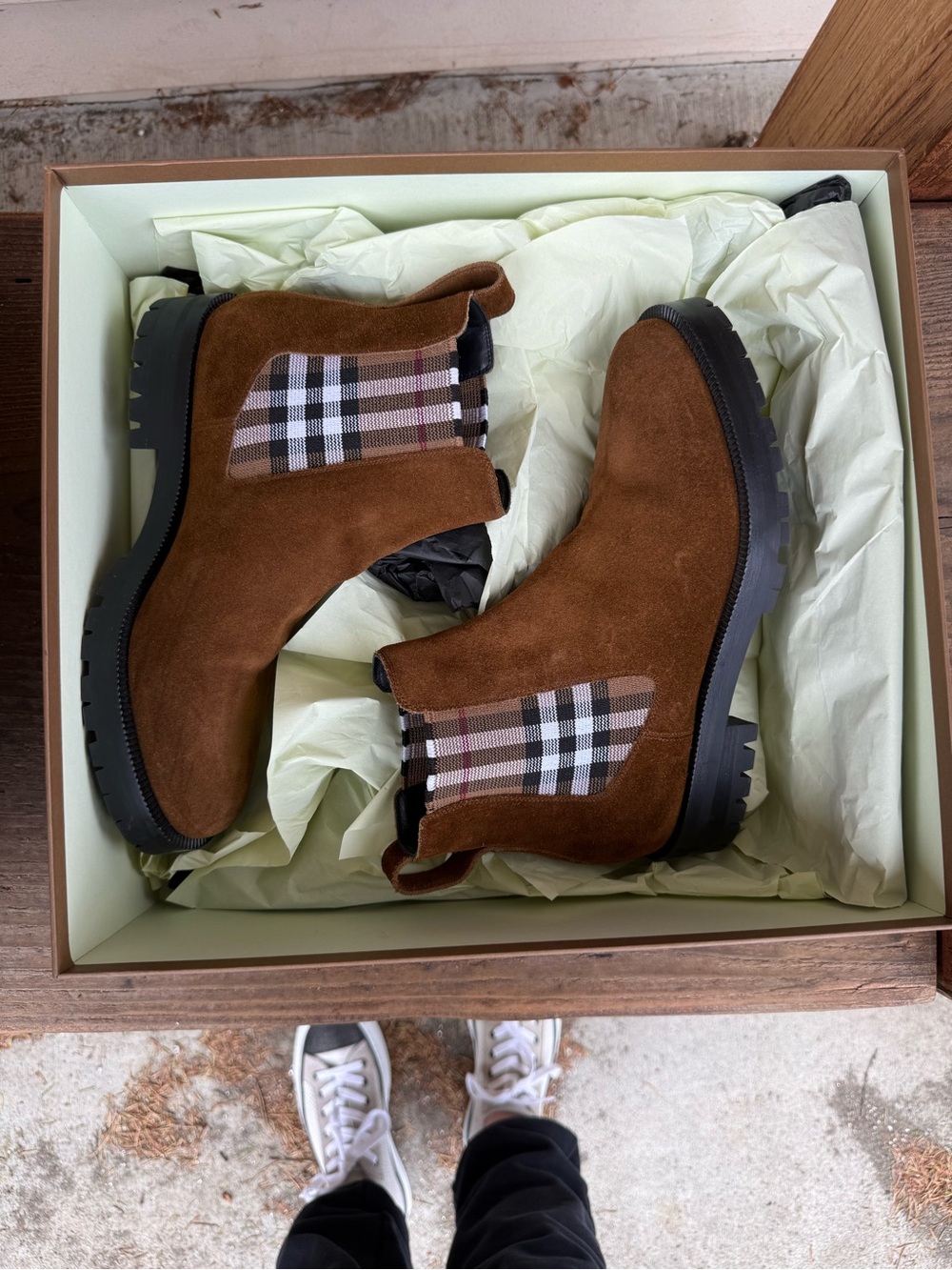 Burberry Brown Suede Chelsea Boots with Plaid check Elastic Panels size 37.5 - Picture 6 of 8